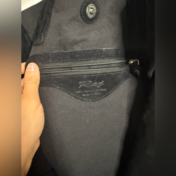 Stylish Black Suede Tote Bag with Eyelet Design - Picture 6 of 7